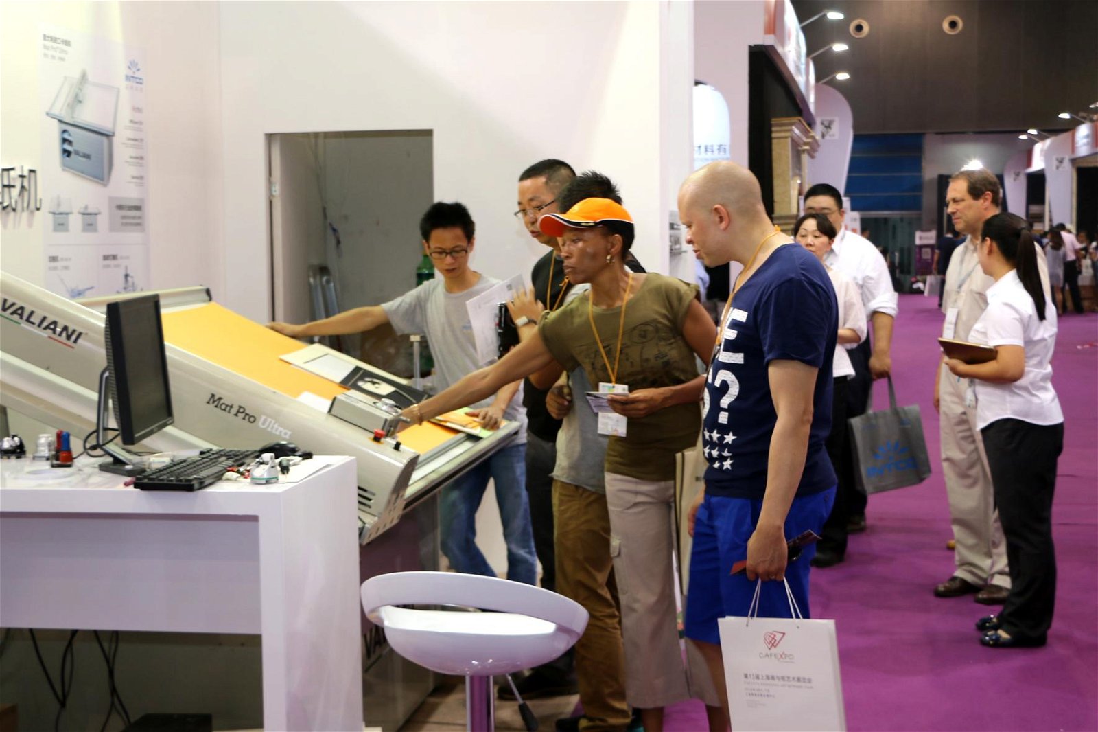 2020第19屆義烏裝飾畫設備UV打印寫真機相紙油畫布展覽會 5