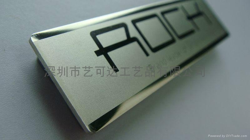 深圳鐳射磁鐵胸牌 3