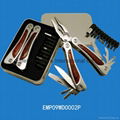 Middle size multi plier with wood handle 4