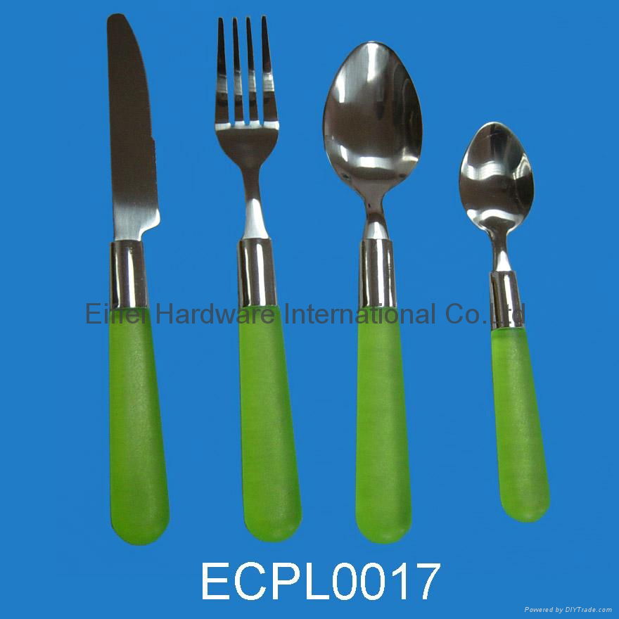 Cutlery set with plastic handle 