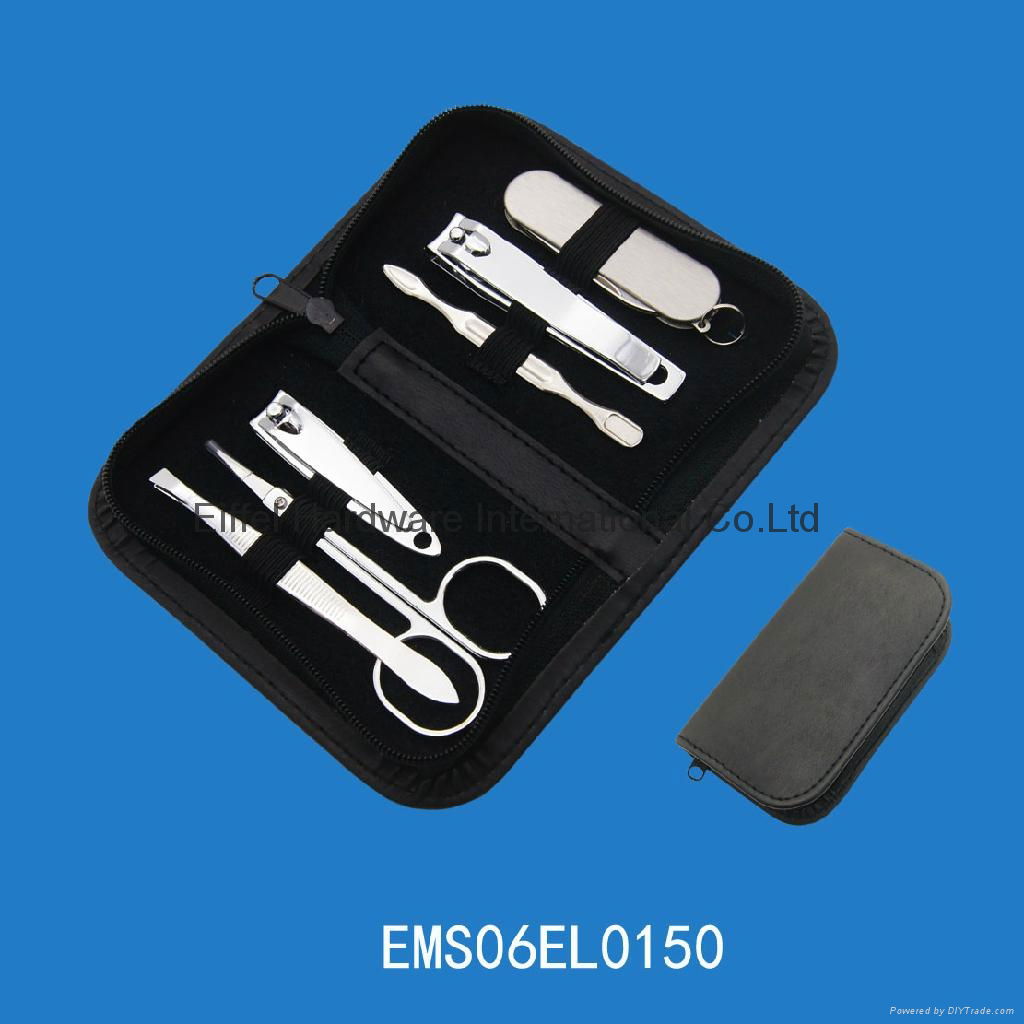 Promotional 6pcs Personal Care kit in black pouch 