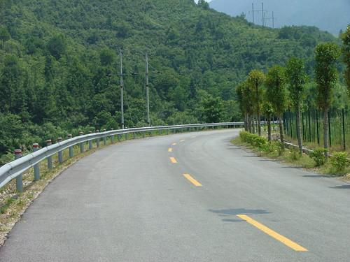 highway crash barrier  5