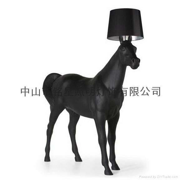 Big horse resin floor lamp good sales handwork hotel lighitng