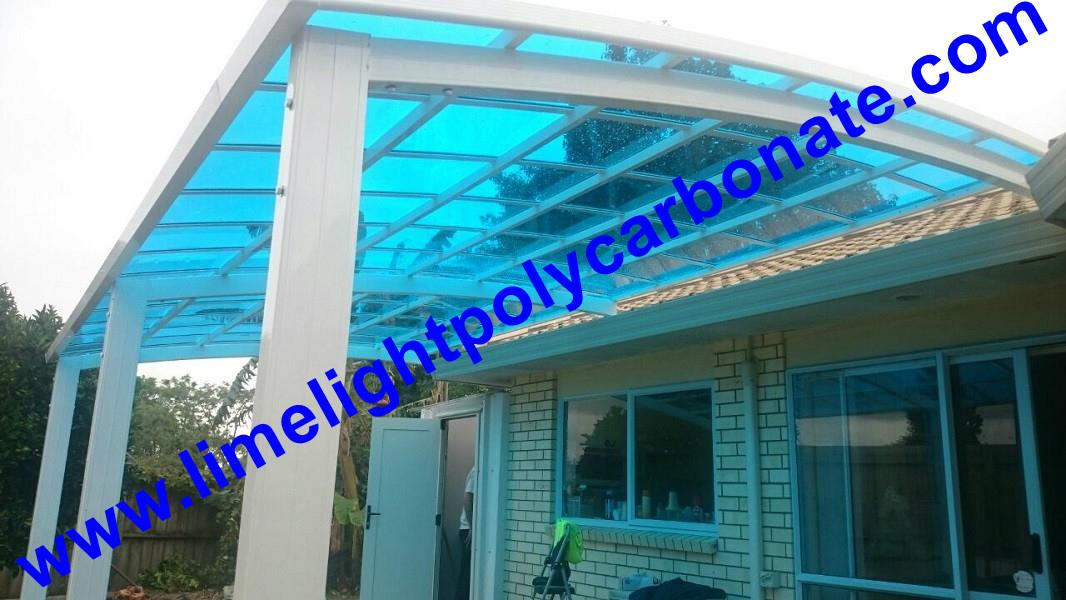 single aluminium carport with bronze frame and bronze polycarbonate solid sheet 4