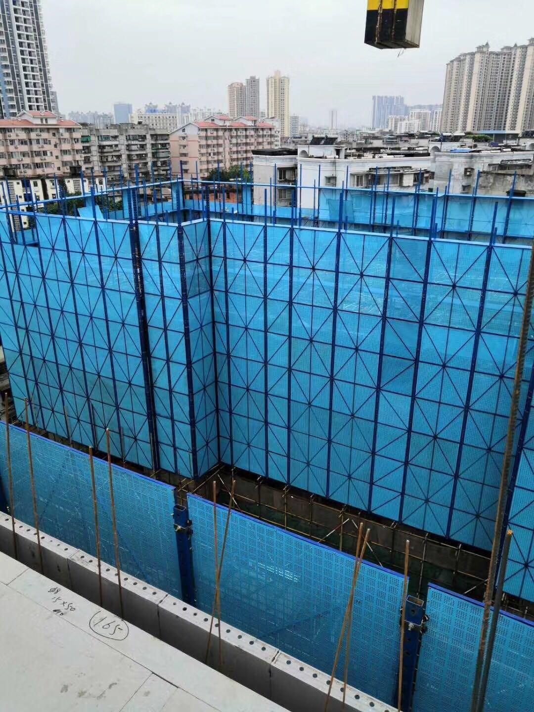 整体式爬升脚手架 2